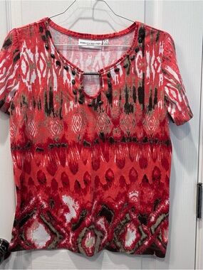 Rebecca Malone Women’s Red Patterned Short Sleeve Beaded Detail Neck Top Small P